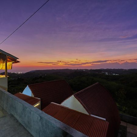 D Sebuluh Bungalow Batumadeg Экстерьер фото